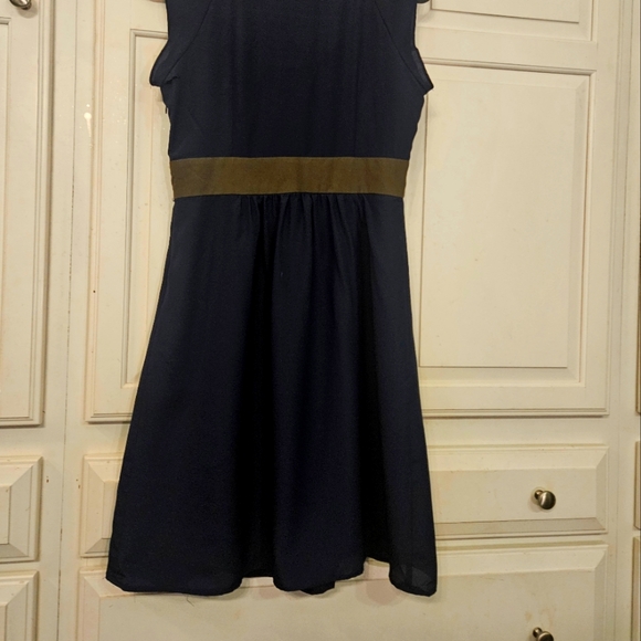 - Stylized Retro- RUBY BELL - Picture 10 of 13